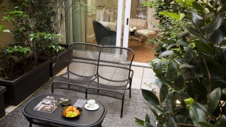 le narcisse blanc chambre deluxe terrasse2