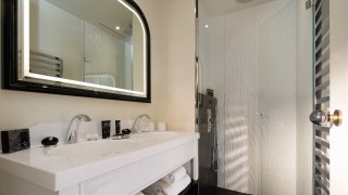 le narcisse blanc chambre superieur douche full